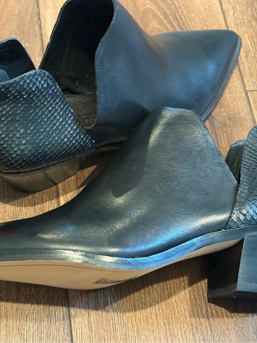 Dolce Vita Sonni Black Leather Ankle Booties Size 9 - Picture 8 of 13
